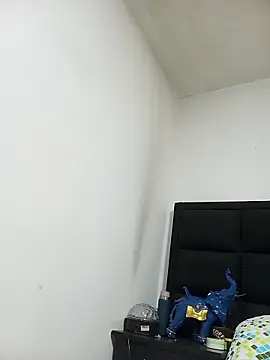 Snapshot of MaryRoze_ chatting on 02/12/26, 12:21 MaryRoze online show from 02/12/26, 12:21