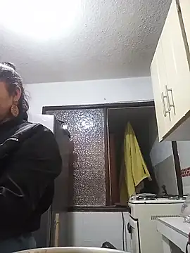 MaryRoze  online show from 12/17/25, 04:17