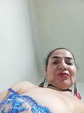Snapshot of MaryRoze_ chatting on 06/14/26, 02:24 MaryRoze online show from 06/14/26, 02:24