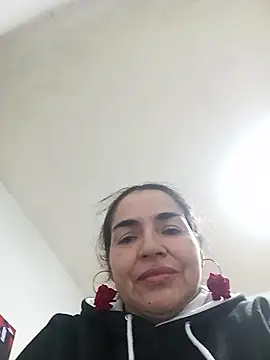 Snapshot of MaryRoze_ chatting on 07/11/26, 12:33 MaryRoze online show from 07/11/26, 12:33