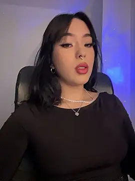 Snapshot of Raven_DeVille chatting on 01/18/26, 03:54 Raven DeVille online show from 01/18/26, 03:54