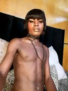 Lucile Carrie online show from 02/09/26, 01:25