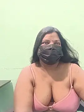 Snapshot of tamil_Nithya_J chatting on 06/15/26, 04:39 tamil Nithya J online show from 06/15/26, 04:39
