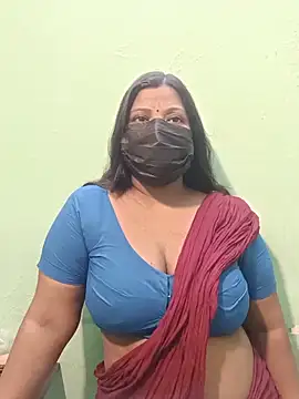 Snapshot of tamil_Nithya_J chatting on 06/10/26, 11:22 tamil Nithya J online show from 06/10/26, 11:22