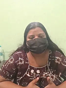 Snapshot of tamil_Nithya_J chatting on 08/05/26, 11:15 tamil Nithya J online show from 08/05/26, 11:15