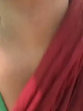 Snapshot of tamil_Nithya_J chatting on 06/12/26, 12:03 tamil Nithya J online show from 06/12/26, 12:03
