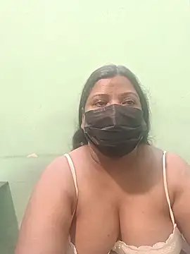 Snapshot of tamil_Nithya_J chatting on 06/21/26, 04:02 tamil Nithya J online show from 06/21/26, 04:02