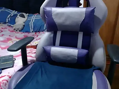 Angellove03 online show from 11/11/25, 08:42