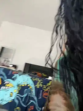 Snapshot of cowgirllyx chatting on 10/30/25, 04:22 cowgirllyx online show from 10/30/25, 04:22