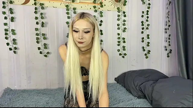 EvaSteinberg online show from 11/21/25, 08:08