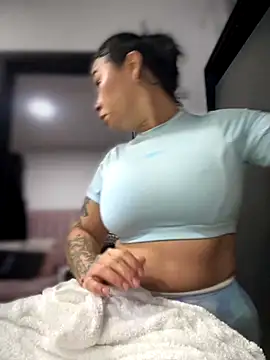 Natural BIGASS Nina online show from 11/24/25, 10:04