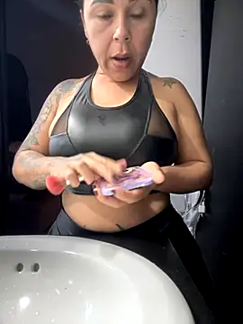 Natural BIGASS Nina online show from 12/01/25, 11:11