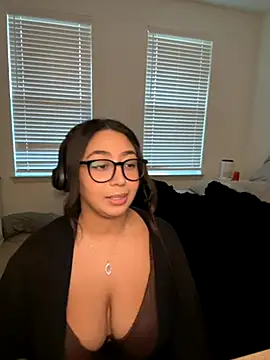 minha baby online show from 11/12/25, 01:26