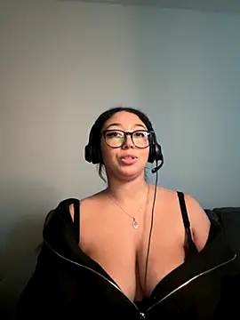 minha baby online show from 12/20/25, 05:05