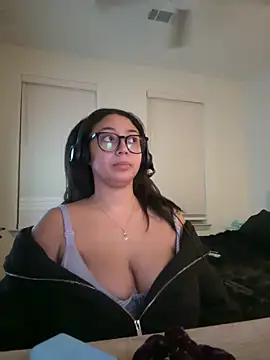 minha baby online show from 02/22/26, 02:03