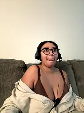 minha baby online show from 12/14/25, 08:58