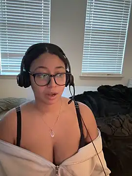 minha baby online show from 11/26/25, 02:39