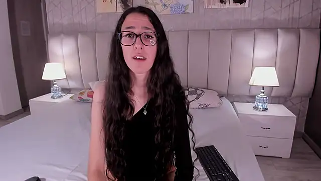 GirafMusic online show from 11/28/25, 01:22