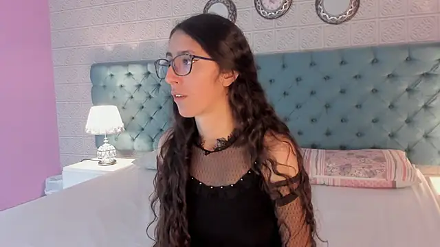 GirafMusic online show from 12/20/25, 01:25