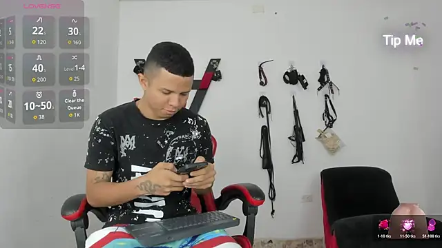 Steven19 LatinBoy online show from 11/14/25, 11:36