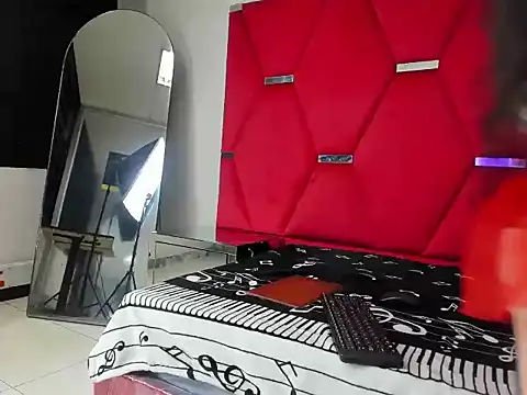 Morticia Black online show from 11/26/25, 08:09