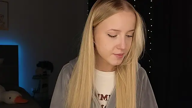 adele armass online show from 04/11/26, 08:45