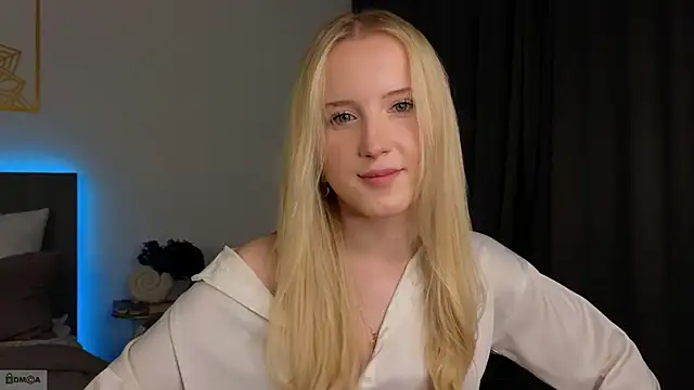 Snapshot of adele_armass chatting on 11/15/25, 11:09 adele armass online show from 11/15/25, 11:09