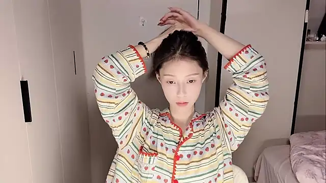 yuyu-33 online show from 12/03/25, 12:48