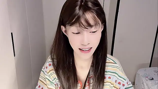 yuyu-33 online show from 11/27/25, 06:03