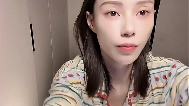 yuyu-33 online show from 11/29/25, 12:38