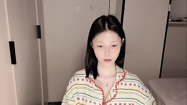 yuyu-33 online show from 05/07/26, 01:58