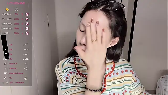 yuyu-33 online show from 11/13/25, 11:08