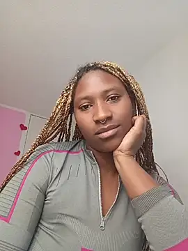 EvonyFoxxx online show from 03/12/26, 10:36