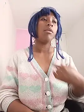 EvonyFoxxx online show from 04/19/26, 06:25