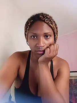 Snapshot of EvonyFoxxx chatting on 07/09/26, 02:45 EvonyFoxxx online show from 07/09/26, 02:45