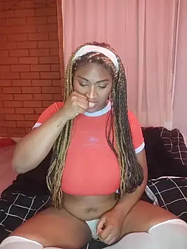 Snapshot of EvonyFoxxx chatting on 11/27/25, 12:33 EvonyFoxxx online show from 11/27/25, 12:33