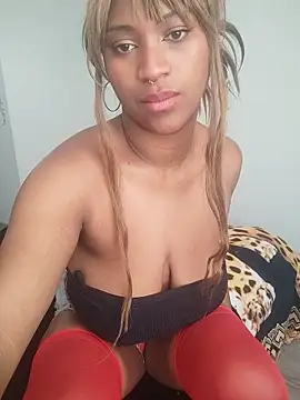 Snapshot of EvonyFoxxx chatting on 01/08/26, 03:07 EvonyFoxxx online show from 01/08/26, 03:07