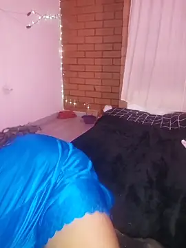 Snapshot of EvonyFoxxx chatting on 12/01/25, 03:07 EvonyFoxxx online show from 12/01/25, 03:07