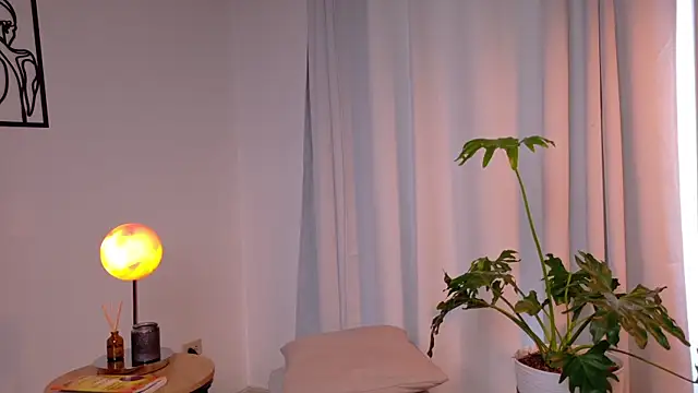 SeleneNova online show from 07/16/26, 05:21
