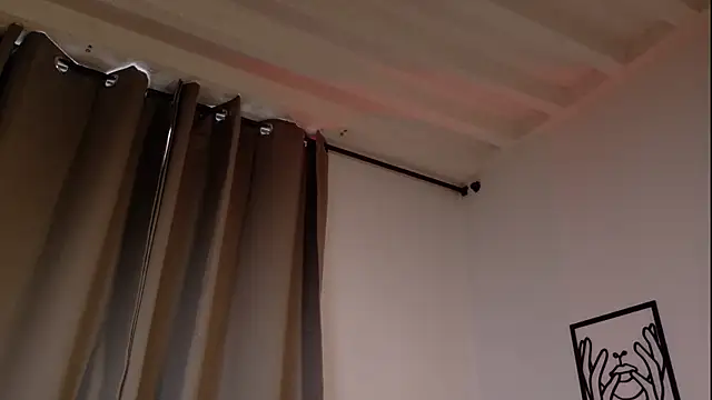 VictoriaNova  online show from 02/12/26, 04:18