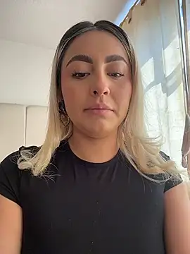 Elina Hills online show from 03/04/26, 02:36