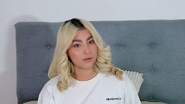 Elina Hills online show from 11/06/25, 04:11