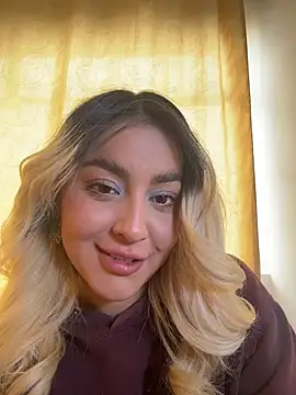 Elina Hills online show from 03/25/26, 05:34