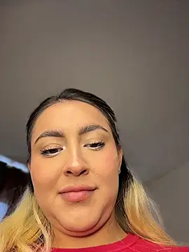 Elina Hills online show from 04/16/26, 07:03