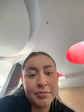 Elina Hills online show from 03/19/26, 06:52