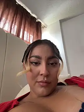 Elina Hills online show from 05/06/26, 06:23