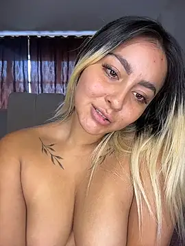 Elina Hills online show from 05/11/26, 04:04