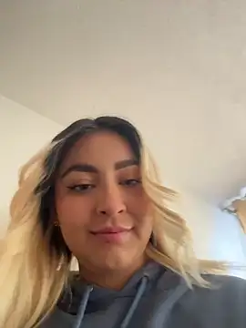 Elina Hills online show from 03/10/26, 06:34