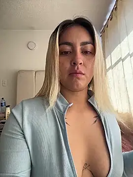 Elina Hills online show from 02/27/26, 02:39