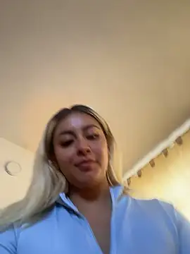 Elina Hills online show from 01/18/26, 06:33